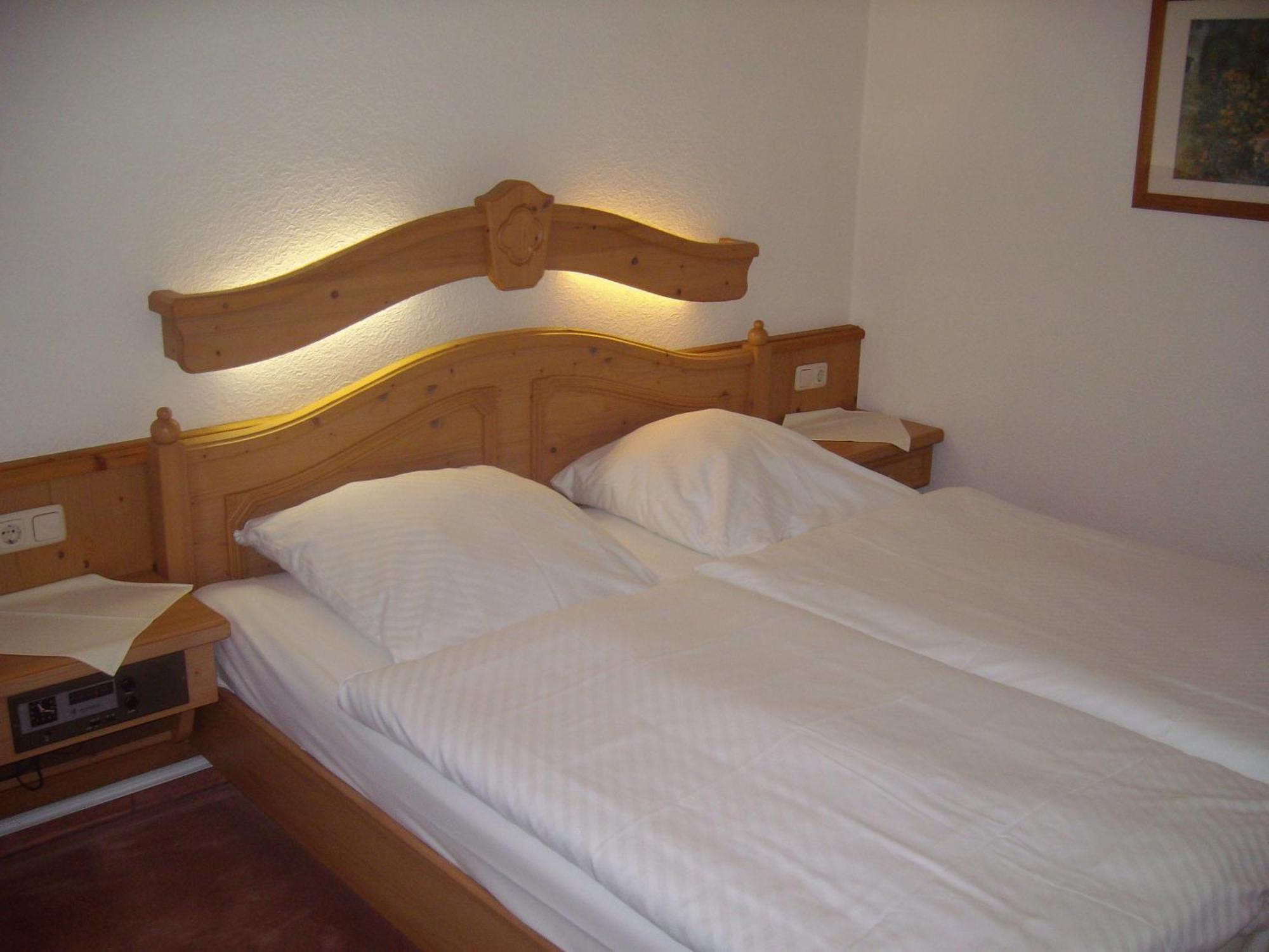 Hotel Am Bahnhof Stendal Buitenkant foto