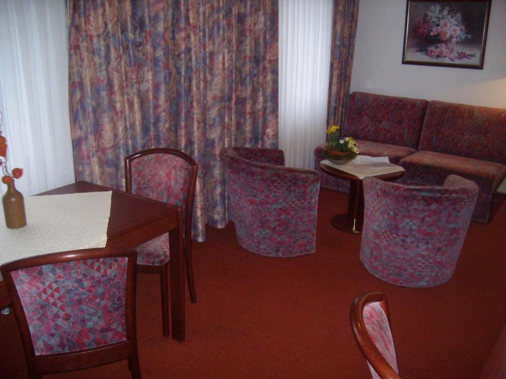 Hotel Am Bahnhof Stendal Kamer foto